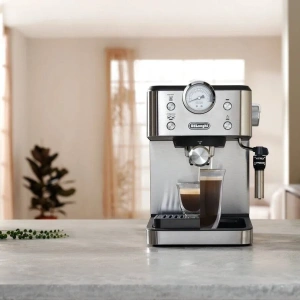 Кофемашина рожковая De'Longhi Classic EM450.M