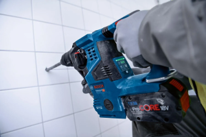 Аккумуляторный перфоратор Bosch GBH 18V-28 C Professional 0611920000
