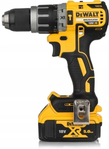 Аккумуляторная ударная дрель-шуруповерт DeWALT DCD796P2-QW, с АКБ и ЗУ