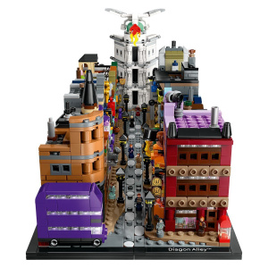 LEGO Harry Potter 76444 Косой переулок: Волшебные магазины