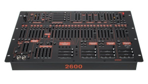 Аналоговый синтезатор Behringer 2600