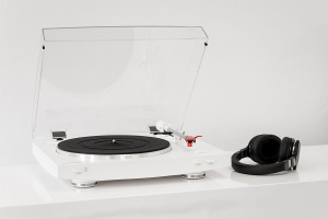 Виниловый проигрыватель Audio-Technica AT-LP3