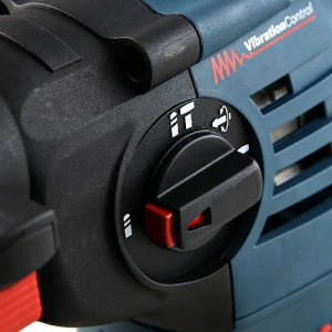 Сетевой перфоратор Bosch GBH 3-28 DRE, 800 Вт, 3.1 Дж, 900 об/мин, 4000 уд/мин, в кейсе, 061123A000