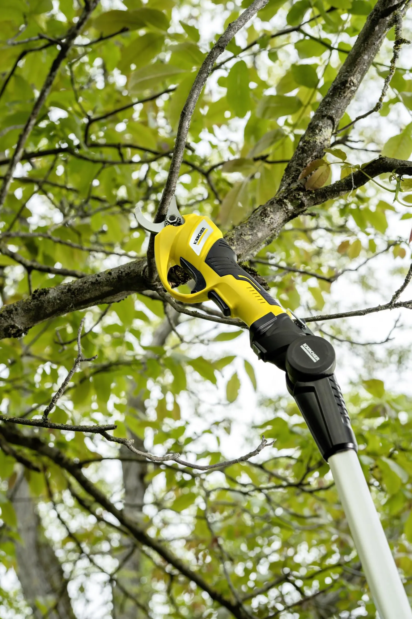 Аккумуляторный секатор Karcher TLO 2-18 1.445-340.0