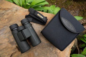 Бинокль Prostaff P3 10 x 42 Nikon, черный