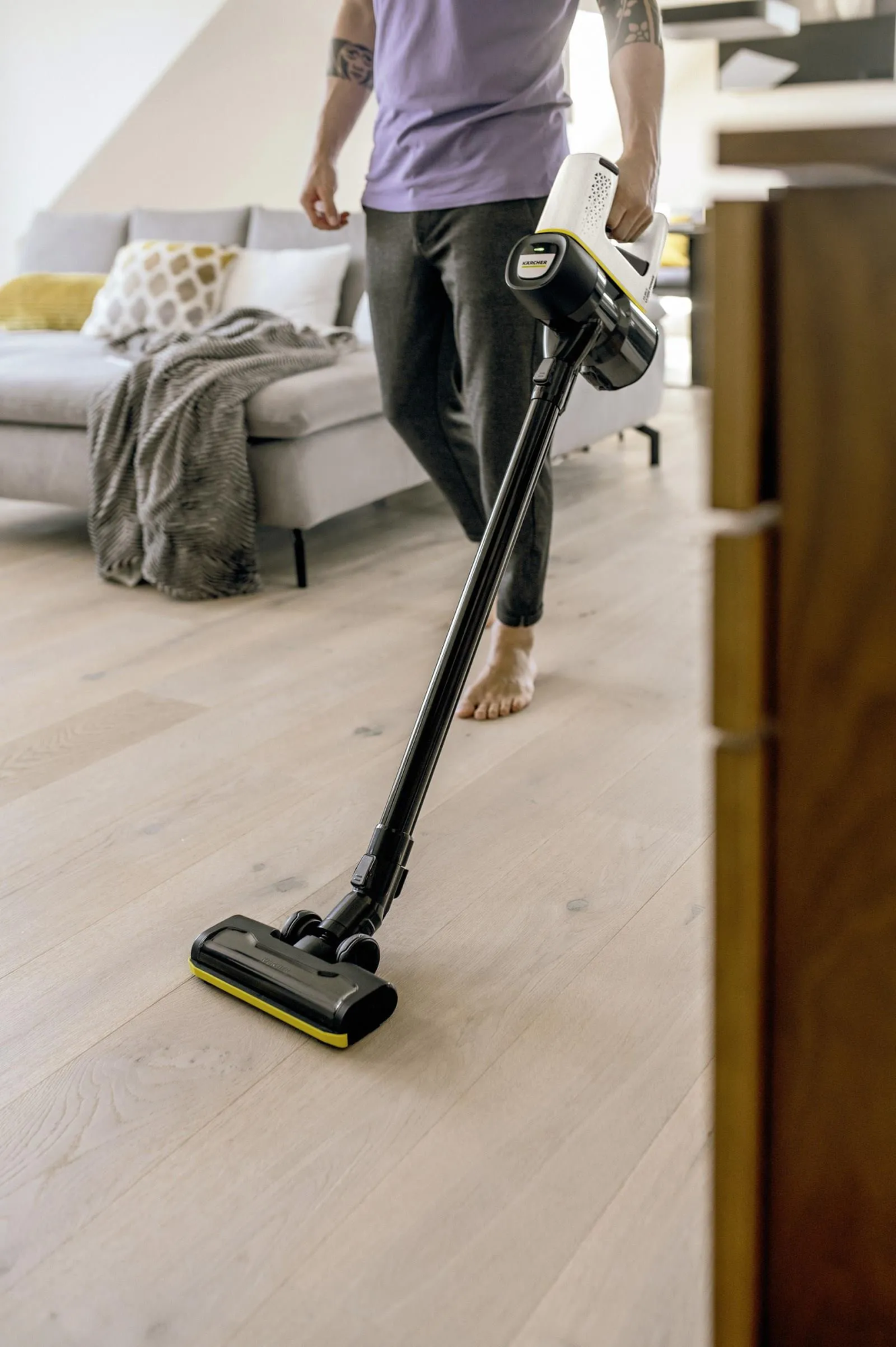 Пылесос Karcher VC 4 Cordless myHome 1.198-640.0