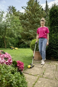 Аккумуляторные ножницы для травы и кустов Karcher GSH 2 Plus 1.445-310.0