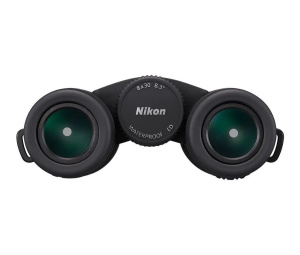 Бинокль Nikon Monarch M7 8x30