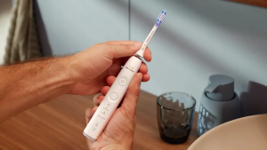 Электрическая зубная щётка Philips Sonicare 7100 HX7420/02, белый