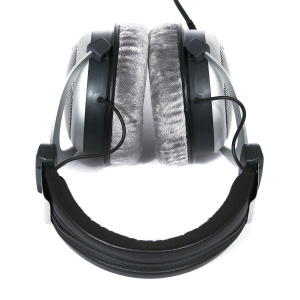 Наушники Beyerdynamic DT 880 (32 Ohm), mini jack 3.5 mm, черный/серебристый