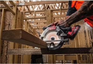 Аккумуляторная дисковая пила Milwaukee M18 FCS552-0 без АКБ и ЗУ