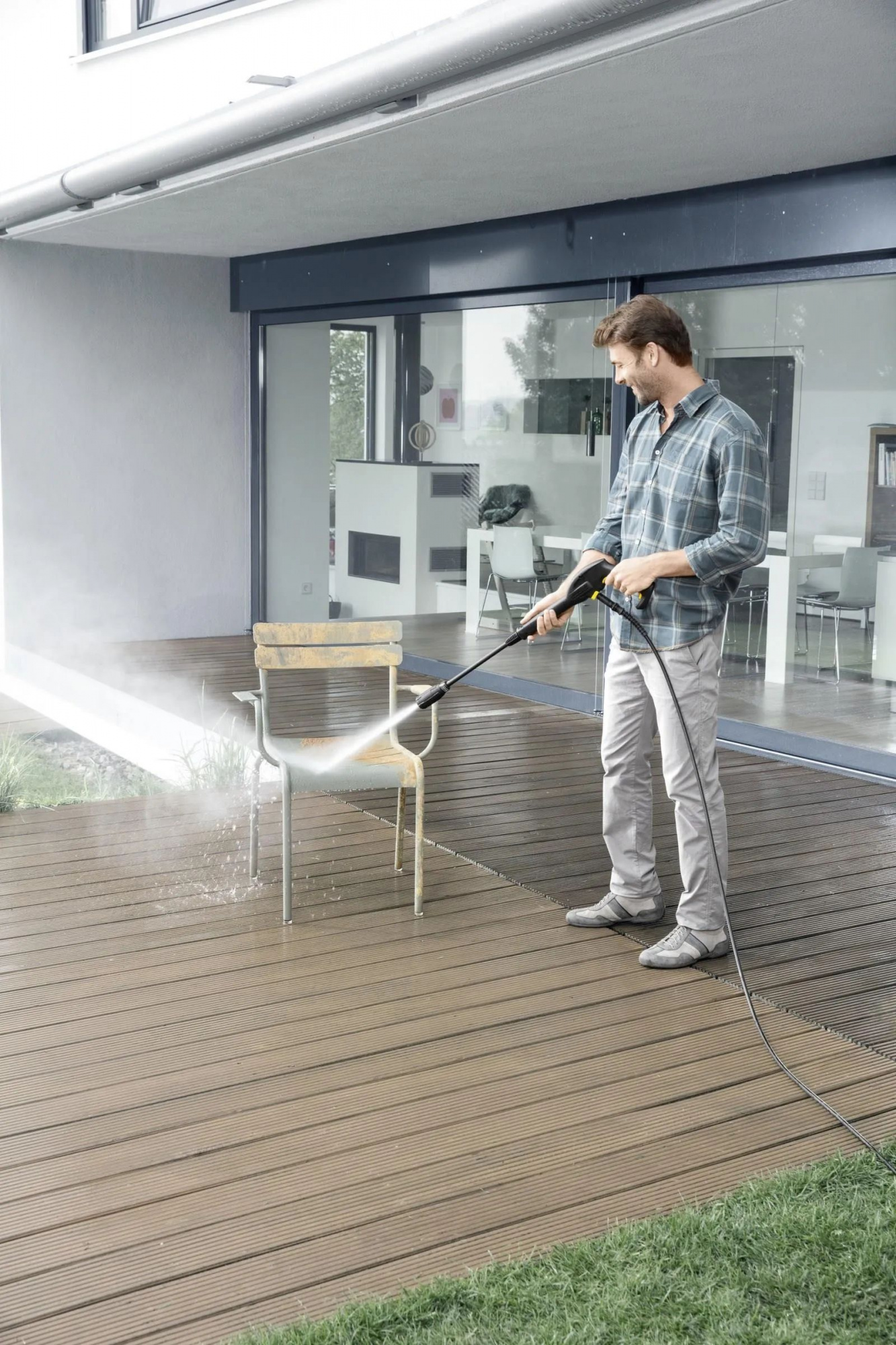 Мойка высокого давления Karcher K2 Premium Power Control Home 1.673-633.0