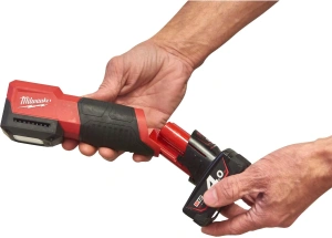 Аккумуляторный светодиодный фонарь Milwaukee M12 CML401 12 В, 1×4,0 А·ч АКБ, ЗУ