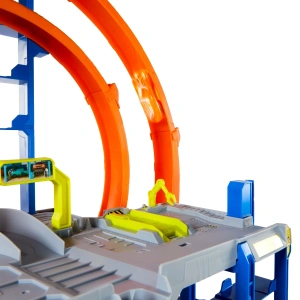 Игрушечный трек Hot Wheels City Mega Garage Gigaloop JBM74 с автомойкой и вертолетом