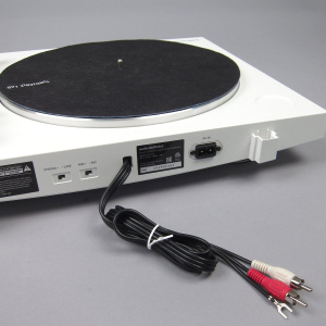 Виниловый проигрыватель Audio-Technica AT-LP3
