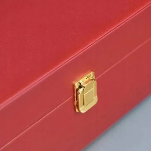 Виниловый проигрыватель Crosley Voyager, красный