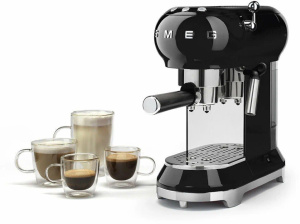 Кофеварка рожковая Smeg ECF01, черный