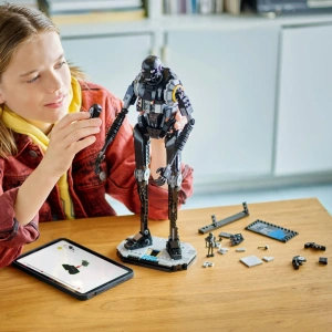 Конструктор LEGO Star Wars 75434 Дроид-стражник K-2SO