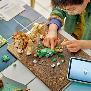 Конструктор LEGO Creator 3 в 1 31386 Дикие животные: гордый лев