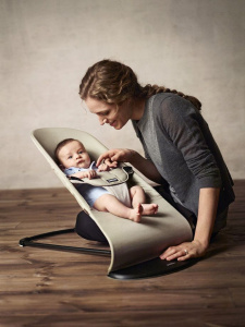Кресло-шезлонг BabyBjorn "Balance Soft", цвет: бежевый