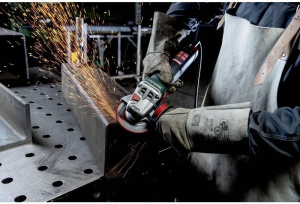 Шлифмашина угловая Metabo WE 19-125 Q M-Brush 613105000