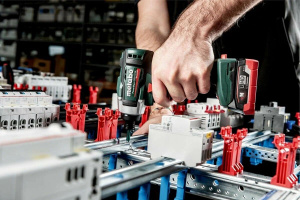 Отвертка ударная аккумуляторная Metabo PowerMaxx SSD 12 BL 601115800 в кейсе metaBOX с 2 аккумуляторами LiHD 12 V/4.0 Ah и ЗУ ASC 55