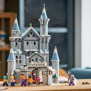 Конструктор LEGO One Piece 75645 Битва при замке Драм